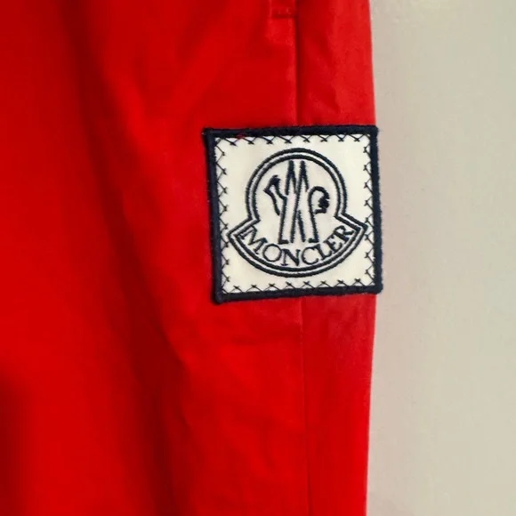 NWOT Moncler Game Bleu Red casual pants brandsize 2 or US 31x32